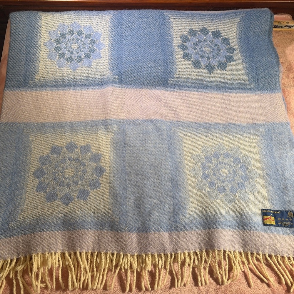 Alafoss Of Iceland Pure New Wool Fringed Blue Throw Blanket 60x70